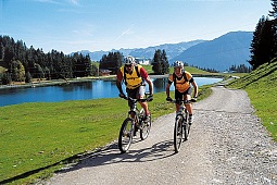 Mountain bike al lago di Filzalmsee