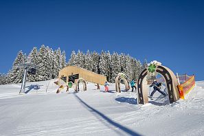 Skiparkour Hans im Glück SkiWelt Söll
