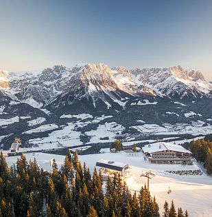 Wilder Kaiser mit Schnee.