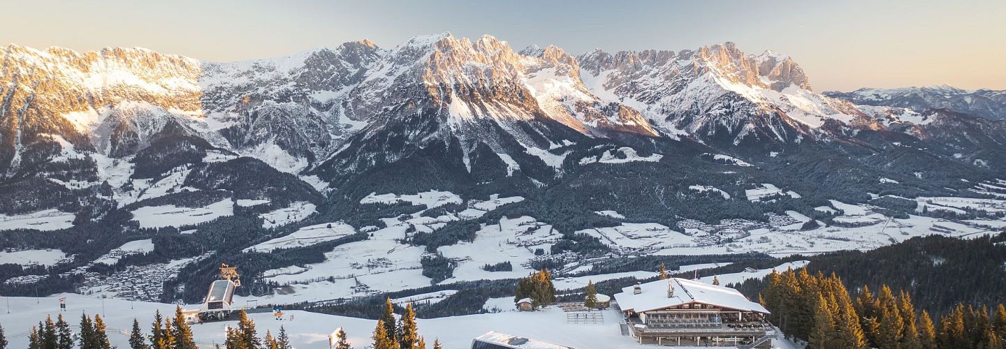 Wilder Kaiser mit Schnee.