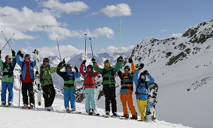 Gruppe beim Winterport in der SkiWelt Wilder Kaiser-Brixental.