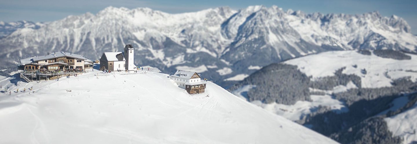 Bergpanorma Wilder Kaiser und die Hohe Salve.l
