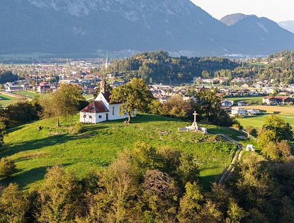 kirchlbichl-in-kitzbueheler-alpen-im-sommer-4