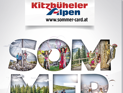 Das Bild zeigt den Schriftzug „SOMMERCARD“, der aus verschiedenen Aktivitäten im Freien besteht. Dazu zählen Wandern, Radfahren und Wassersport. Eine bunte, lebendige Darstellung der Sommerfreuden.