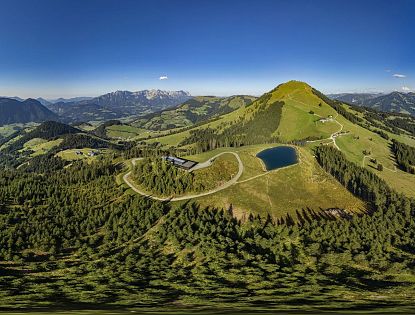 Sommerpanorama der Hohen Salve.