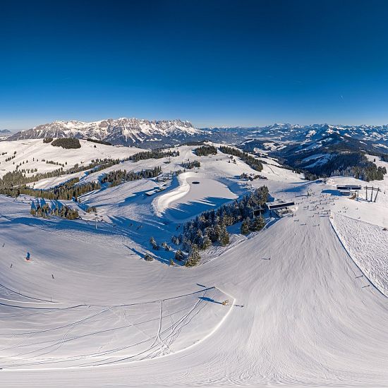 panorama-winter-piste-gipfel-hohe-salve-in-soell-in-skiwelt-wilder-kaiser-brixental-1-142
