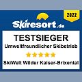 Auszeichnungsgrafik von Skiresort.de mit dem Titel Testsieger – Umweltfreundlicher Skibetrieb, vergeben 2022 an die SkiWelt Wilder Kaiser – Brixental.