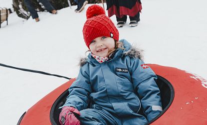 winter-wunderland-fuer-kinder-mit-hexen-skiwelt-soell-rutsch-reifen-cnick-berger-161
