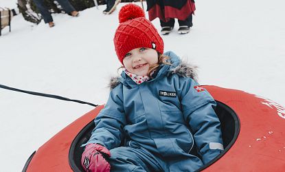 winter-wunderland-fuer-kinder-mit-hexen-skiwelt-soell-rutsch-reifen-cnick-berger-173