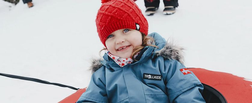 winter-wunderland-fuer-kinder-mit-hexen-skiwelt-soell-rutsch-reifen-cnick-berger-32-3