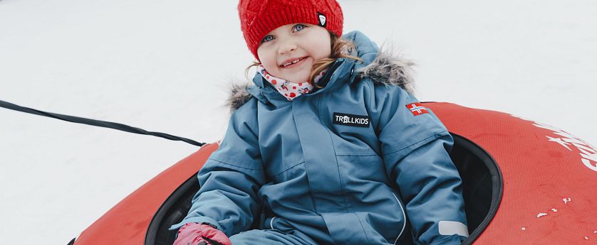 winter-wunderland-fuer-kinder-mit-hexen-skiwelt-soell-rutsch-reifen-cnick-berger-38