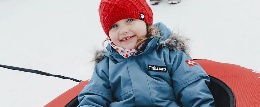 winter-wunderland-fuer-kinder-mit-hexen-skiwelt-soell-rutsch-reifen-cnick-berger-53-3