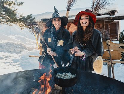 Winterhexen_im_Verhexten_Winterwunderland_@Nick Berger Hochaufgelöst-27