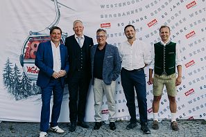 Fotowand-Empfang-80-Jahr-Jubilaeum-Bergbahn-Westendorf-c-Magdalena-Laiminger