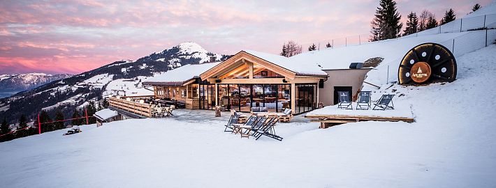 Alte Mittel Hütte in Westendorf_Winter