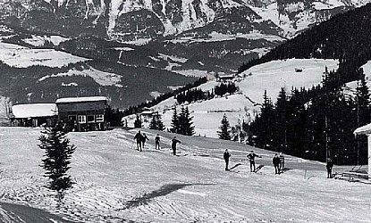 geschichte-skisport-skiwelt-anfaenge-der-bergbahn-soell-alte-piste-schwarz-weiss-5