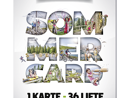 Ein Werbeplakat für die Kitzbüheler Alpen Sommer Card, die Zugang zu 36 Liften bietet. Bunte Bilder und Logos auf weißem Hintergrund.